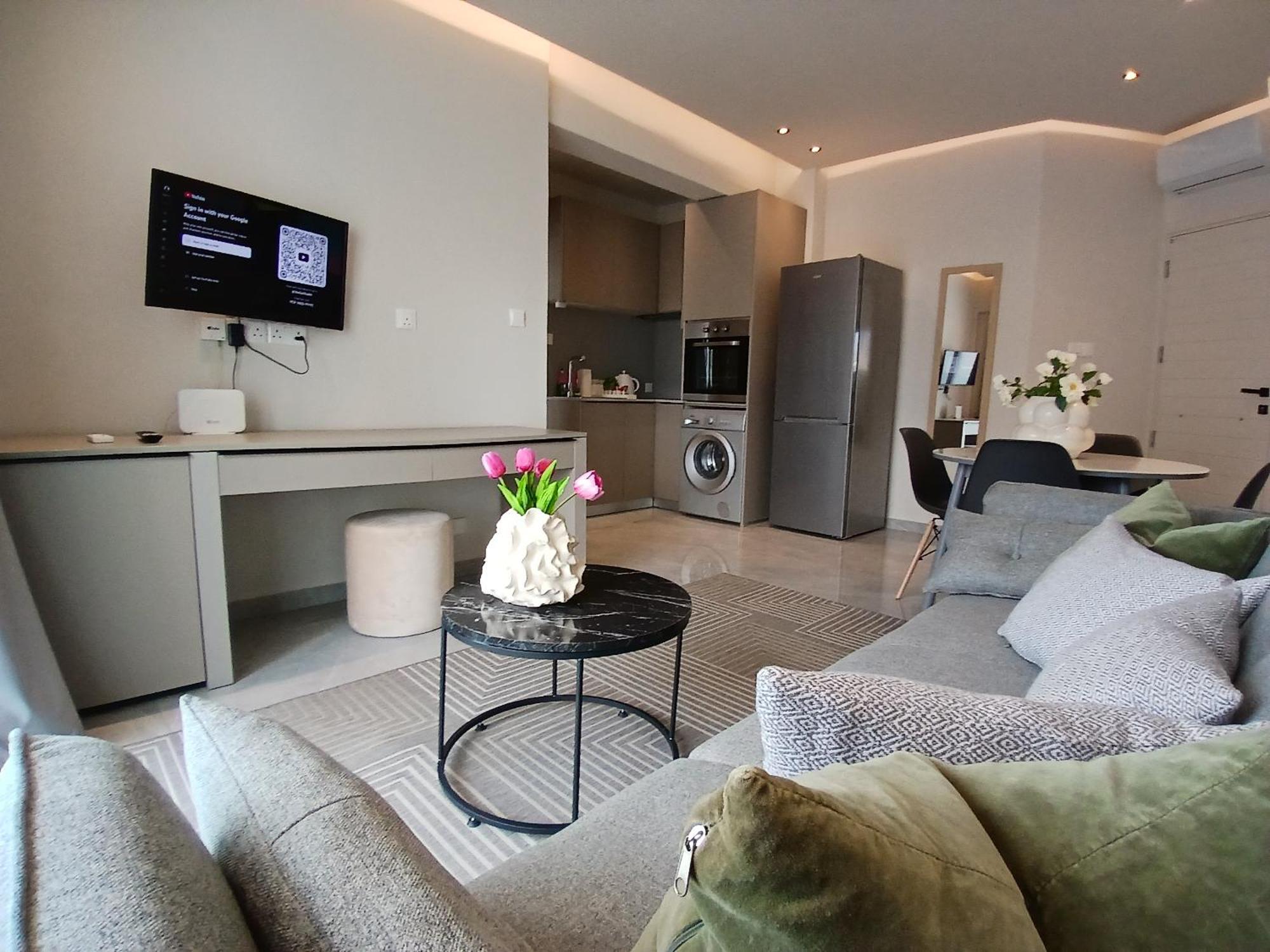 Georgiana Suites Λάρνακα Εξωτερικό φωτογραφία