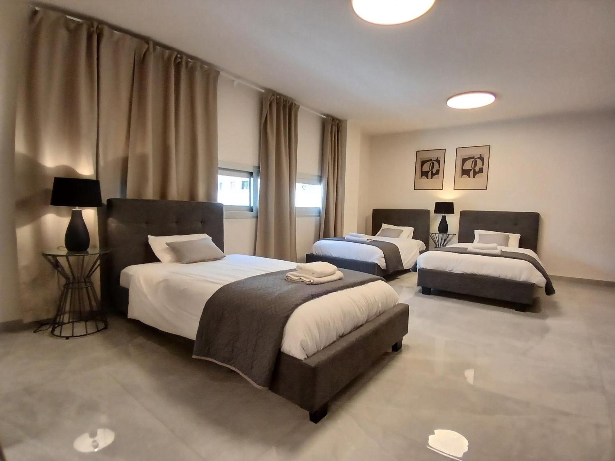 Georgiana Suites Λάρνακα Δωμάτιο φωτογραφία