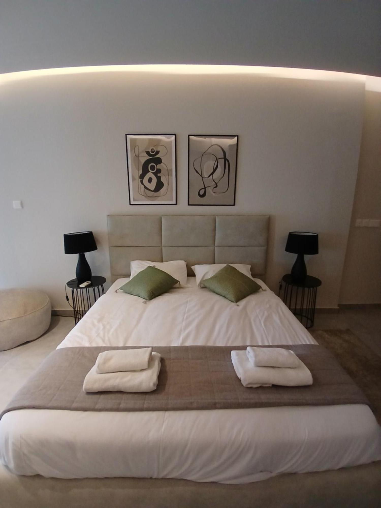 Georgiana Suites Λάρνακα Δωμάτιο φωτογραφία