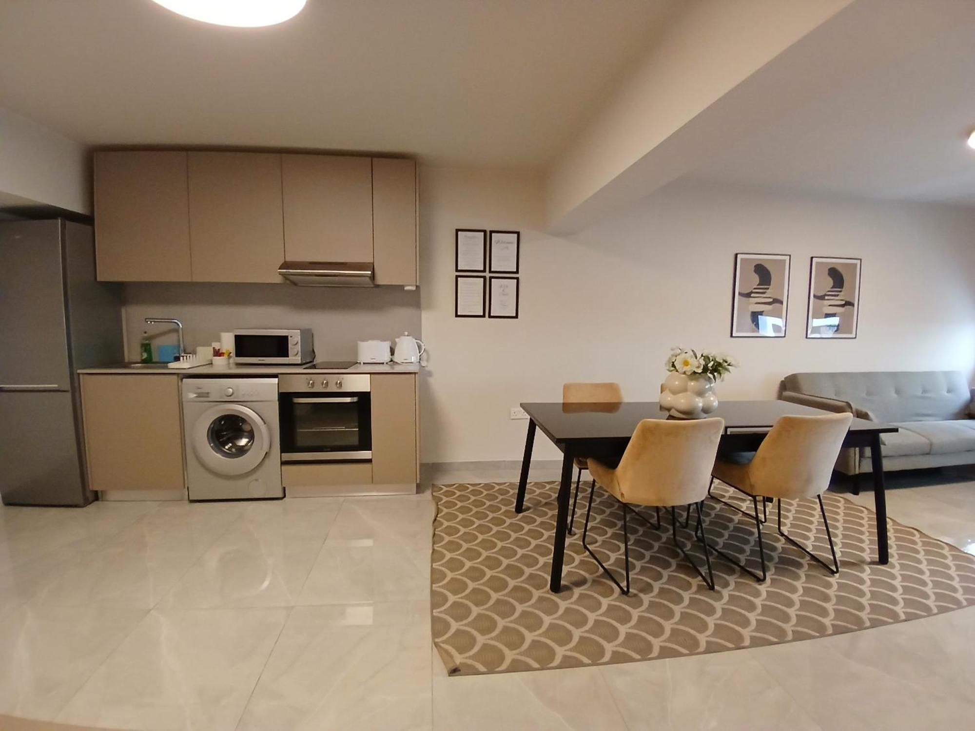 Georgiana Suites Λάρνακα Δωμάτιο φωτογραφία